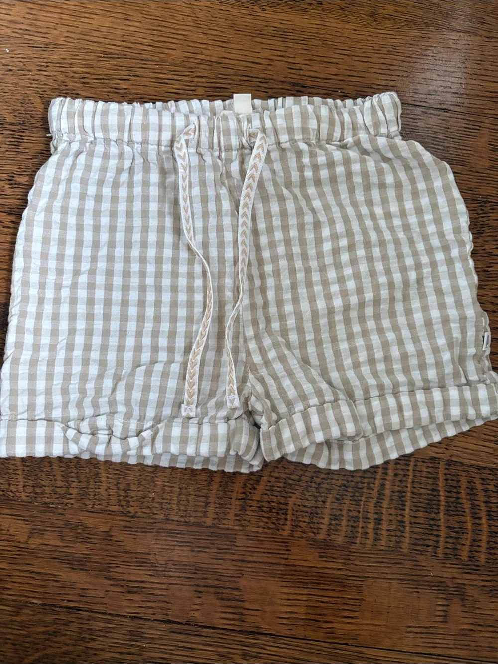 Arsene at Les Pipelettes (French)Gingham Drawstring Kids Shorts